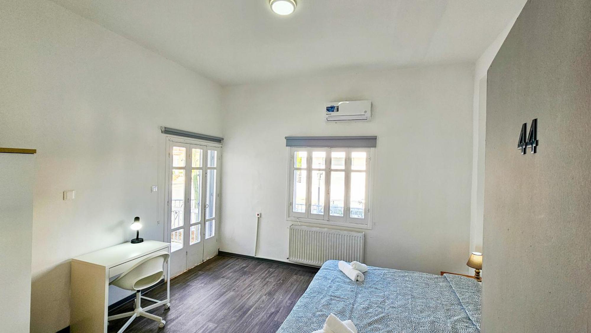 The Lemon Tree Hostel Larnaca Esterno foto