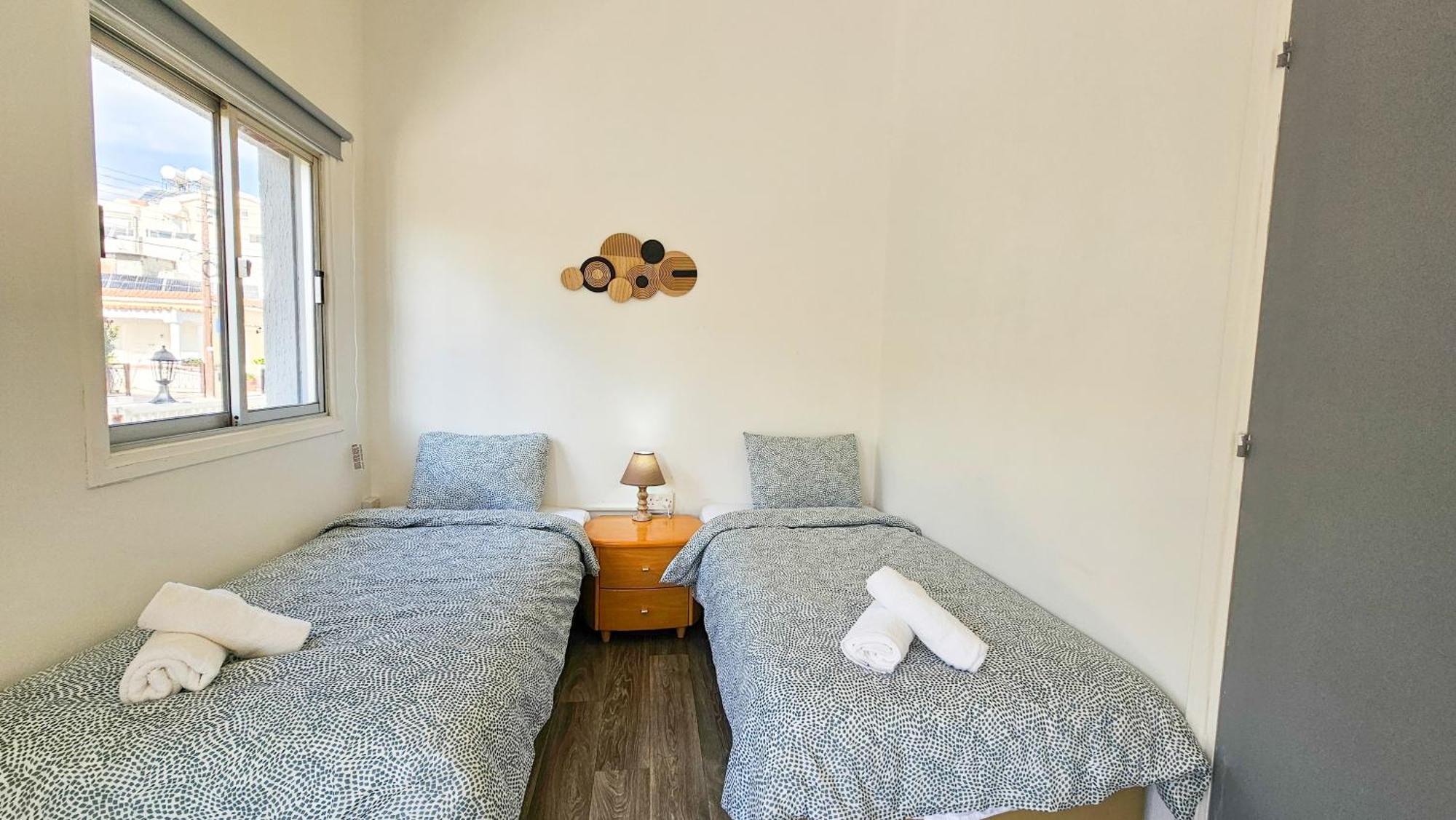 The Lemon Tree Hostel Larnaca Esterno foto