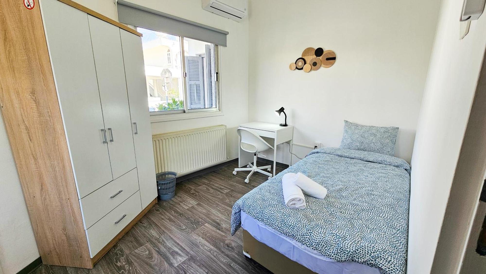The Lemon Tree Hostel Larnaca Esterno foto